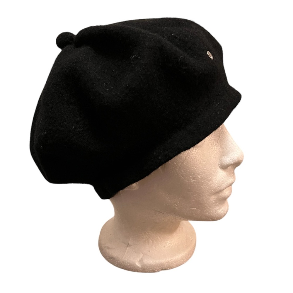 VINTAGE BERET BY JONES NEW YORK